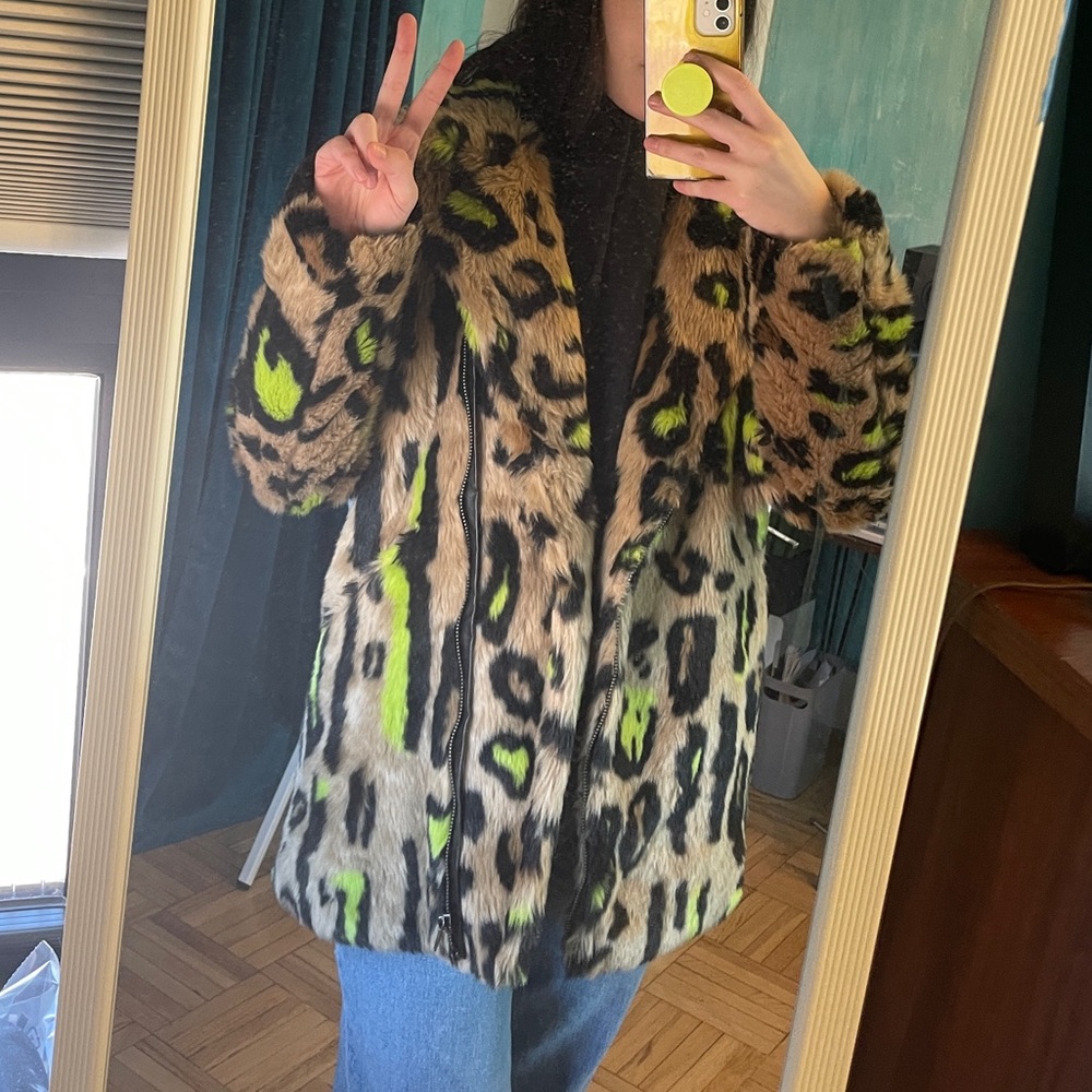 Apparis Leopard with green spots faux fur coat